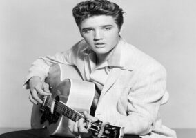 Elvis Presley - Can't Help Falling in Love (1961)